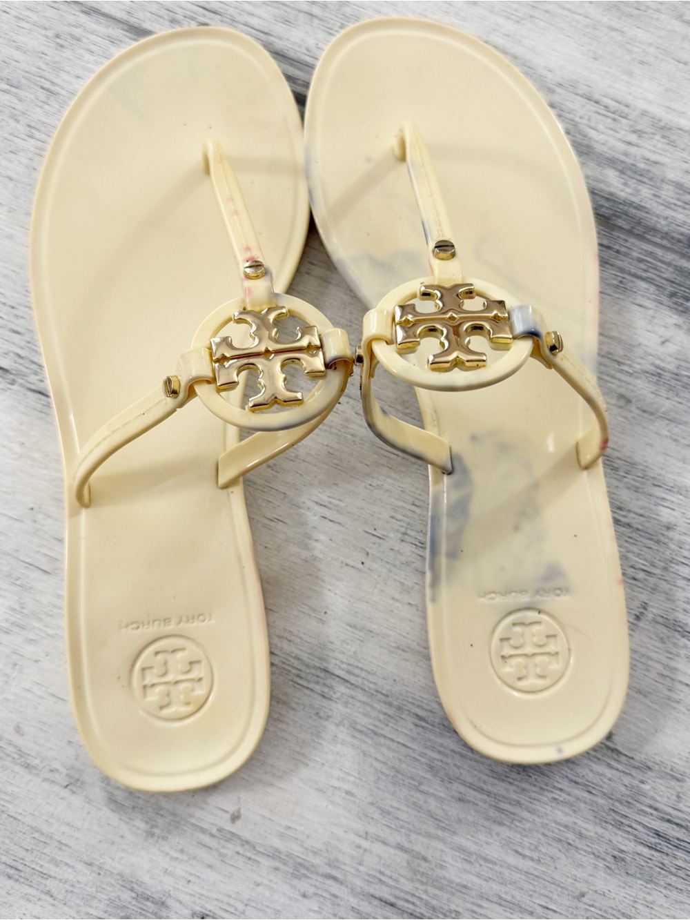 Tory Burch Mini Jelly Miller Ivory Thong Sandals with Gold Logo size 7 - Picture 7 of 10